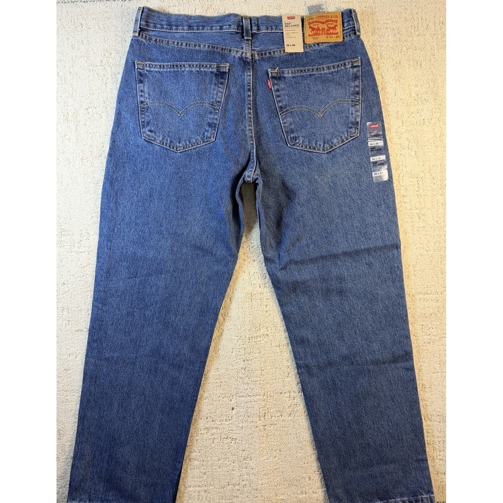 NWT Levi's 550 Men's Blue Jeans Relaxed Fit Straight Leg Size 36x30
